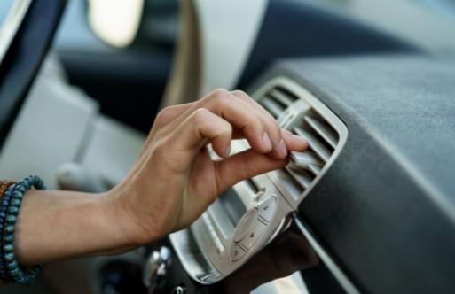 Szélvédő javító készletek: A kulcs az autóüveg sérülésének megelőzéséhez