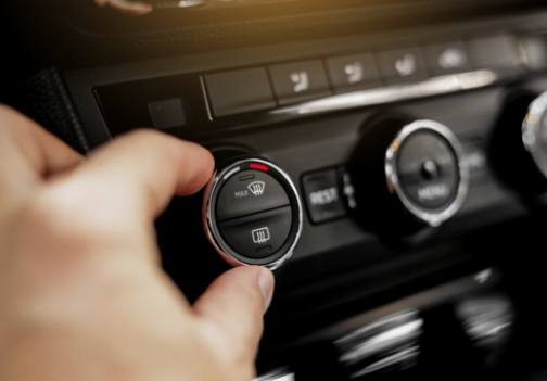 Az autó légkondicionáló csöveinek és vezetékeinek rendszeres ellenőrzésének és karbantartásának fontossága